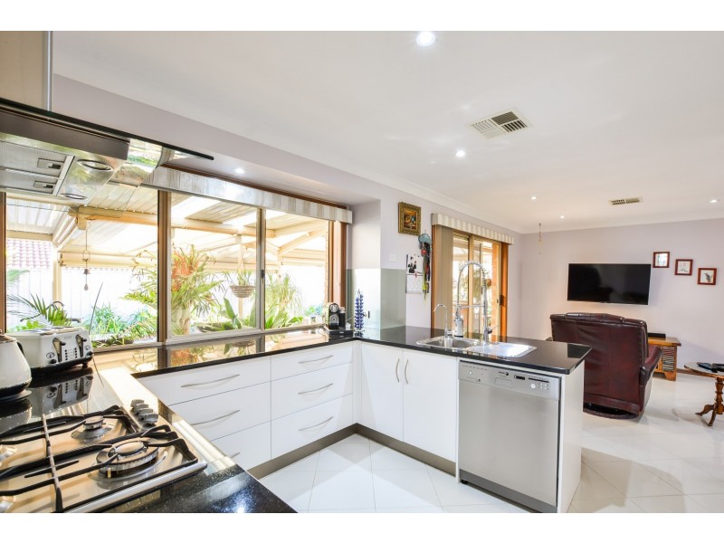 24 Kings Hill Circuit, Onkaparinga Hills SA 5163