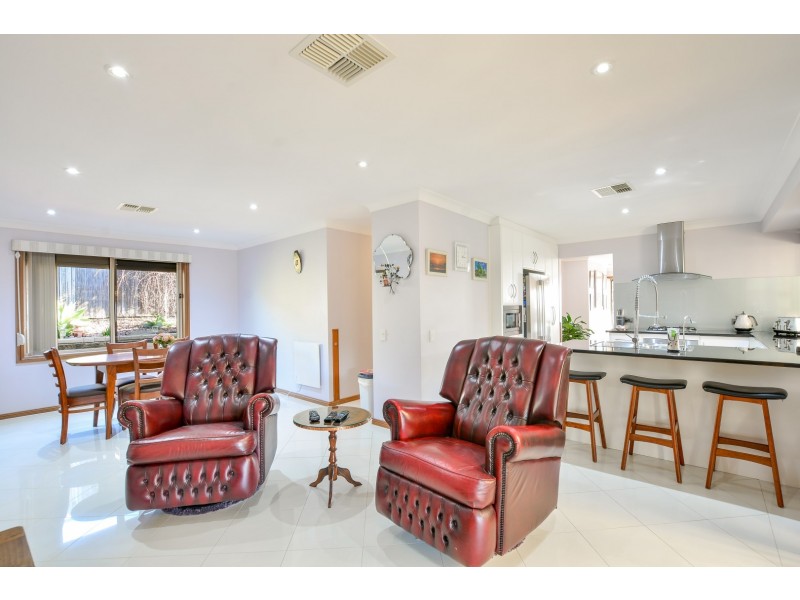 24 Kings Hill Circuit, Onkaparinga Hills SA 5163