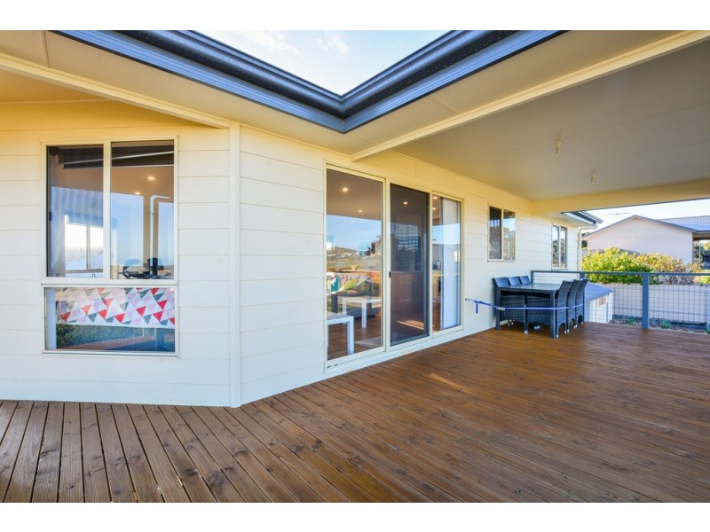 2 Resolute Avenue, Normanville SA 5204