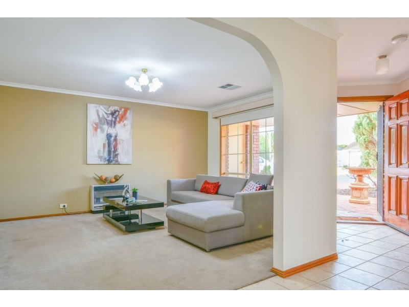 45 Nedland Crescent, Port Noarlunga South SA 5167