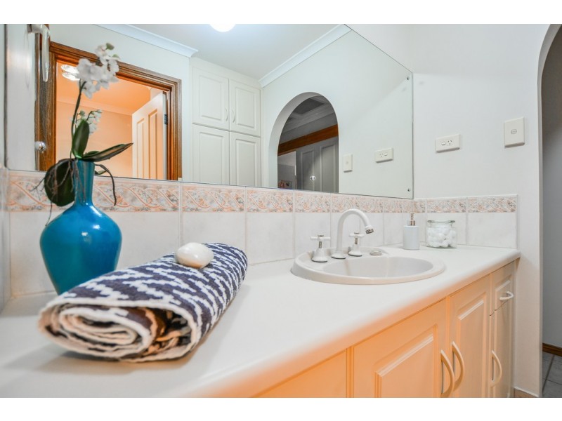 45 Nedland Crescent, Port Noarlunga South SA 5167