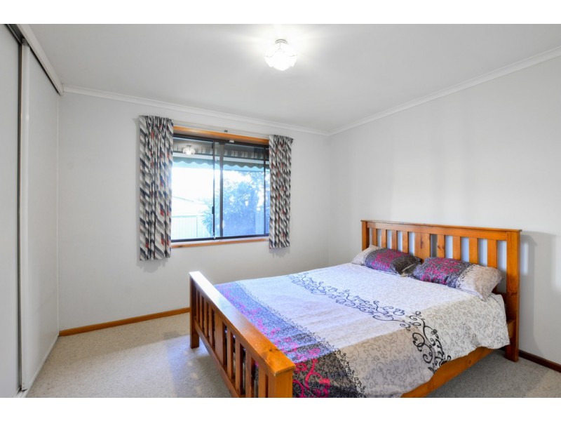 48 Serenade Crescent, Aberfoyle Park SA 5159