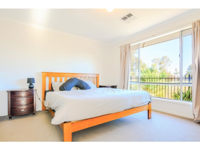 2 Silver Lane, Seaford Meadows SA 5169