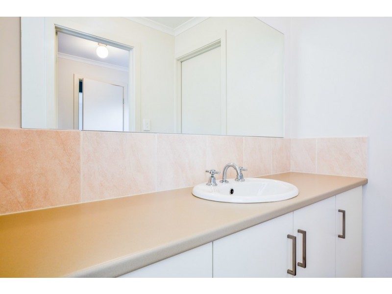 2 Silver Lane, Seaford Meadows SA 5169