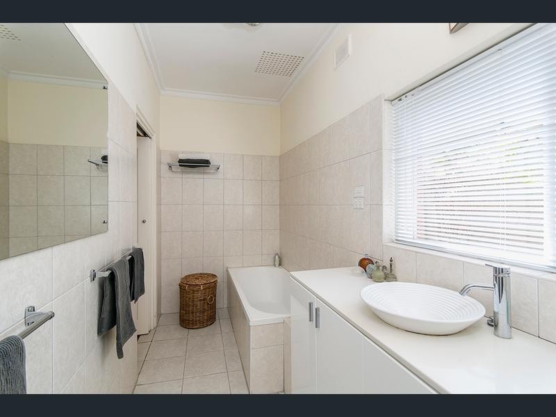 33 Avenue Road, Highgate SA 5063