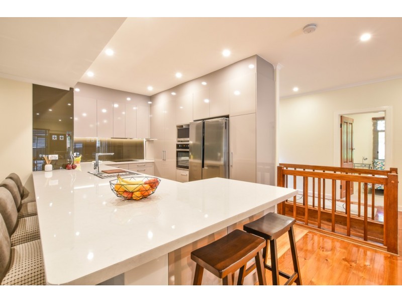 16 Klar Avenue, Darlington SA 5047