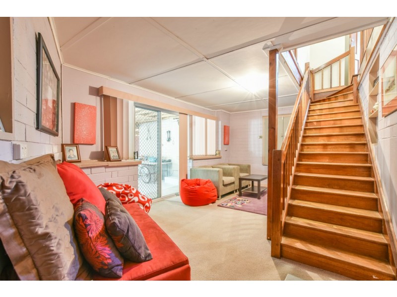 16 Klar Avenue, Darlington SA 5047