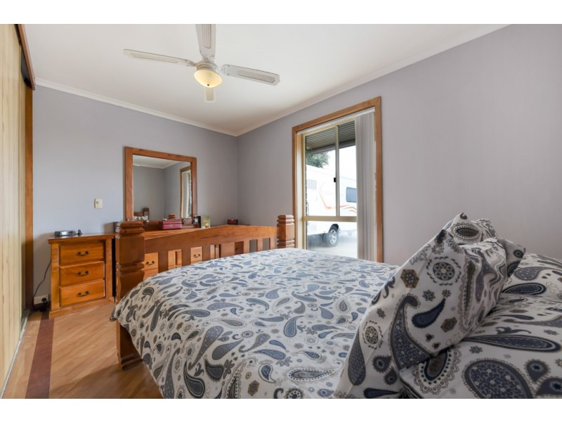 1 Warawee Place, Hallett Cove SA 5158