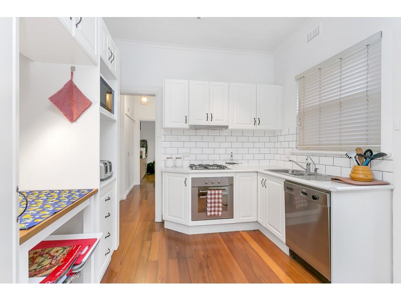 1/88 Moseley Street, Glenelg South SA 5045