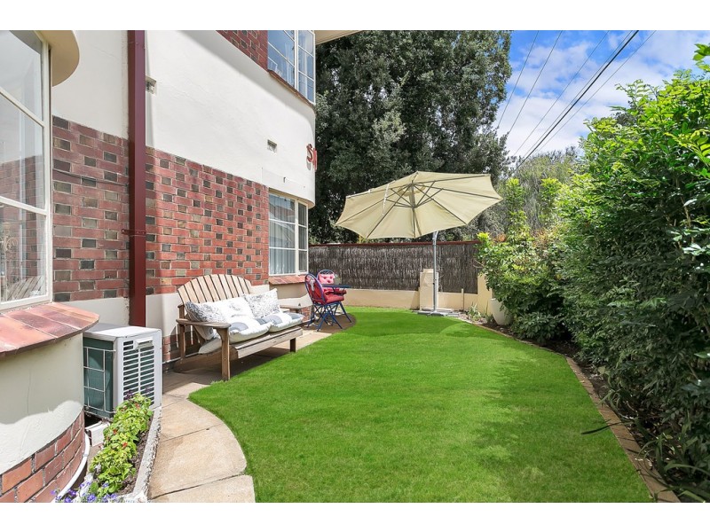 1/88 Moseley Street, Glenelg South SA 5045