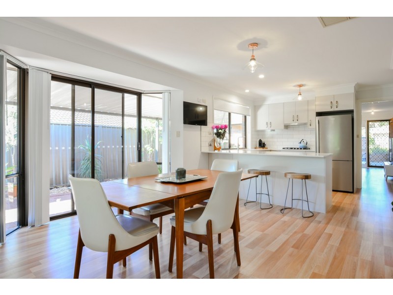 19 Frontignac Court, Wynn Vale SA 5127