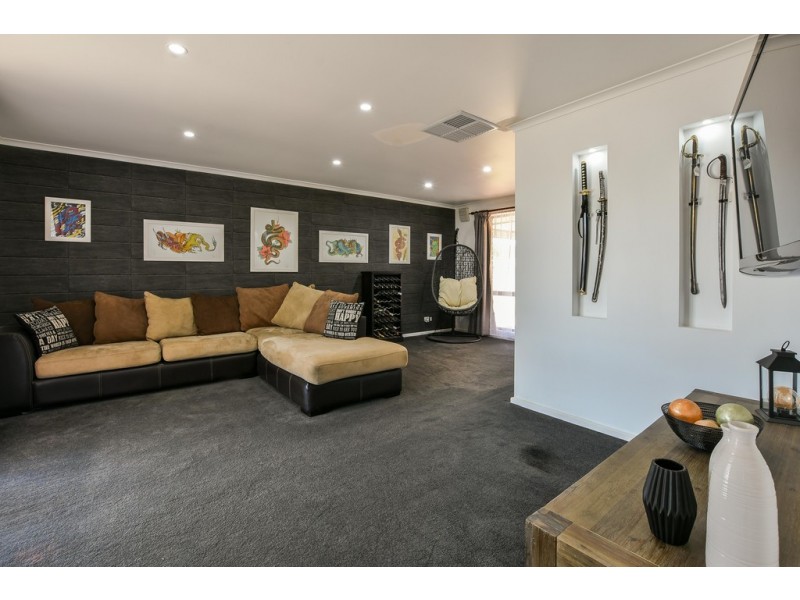 20 Moncur Street, Woodcroft SA 5162