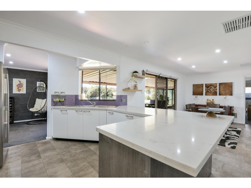 20 Moncur Street, Woodcroft SA 5162