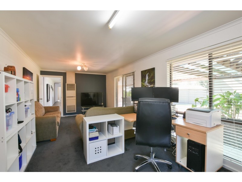 20 Moncur Street, Woodcroft SA 5162