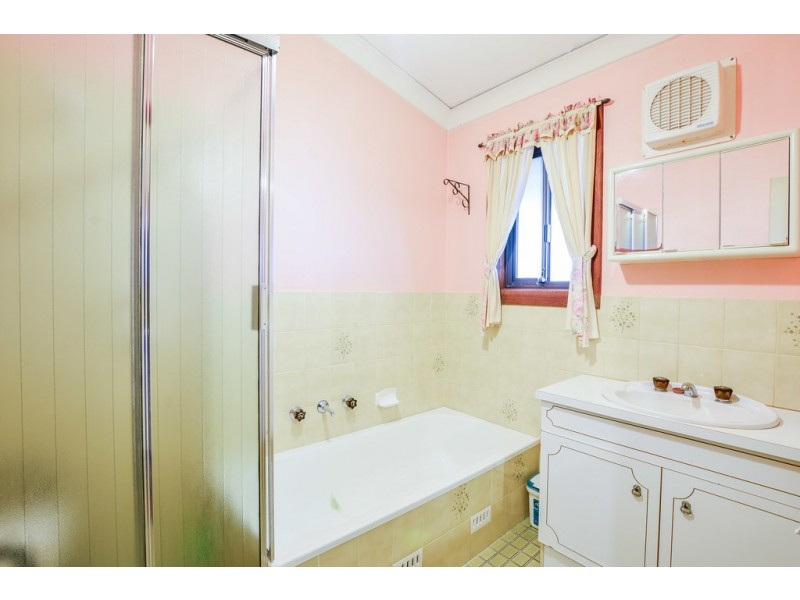 8 Plaza Ave, Sellicks Beach SA 5174