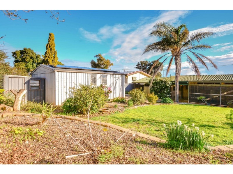 8 Plaza Ave, Sellicks Beach SA 5174