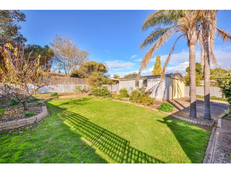 8 Plaza Ave, Sellicks Beach SA 5174