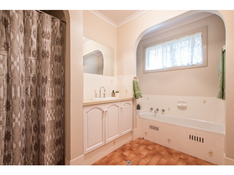 7 Inali Court, Hallett Cove SA 5158