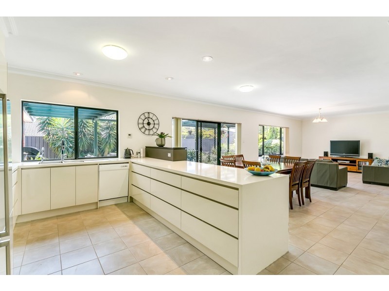 26 Jutland Parade, Woodcroft SA 5162