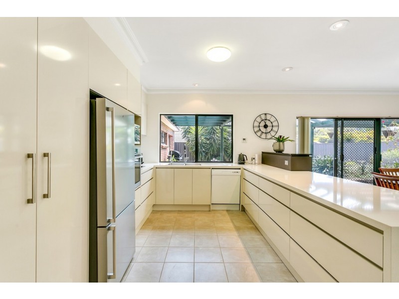 26 Jutland Parade, Woodcroft SA 5162