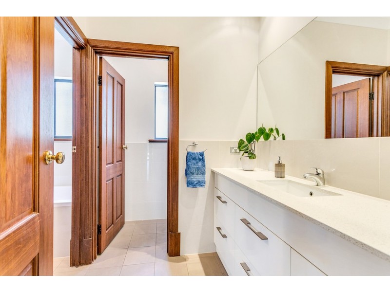 26 Jutland Parade, Woodcroft SA 5162