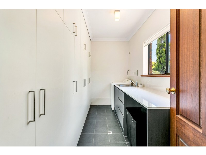 26 Jutland Parade, Woodcroft SA 5162