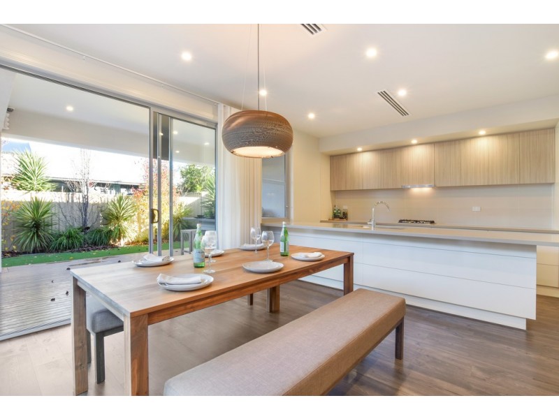 6 Cordage Court, Seaford Meadows SA 5169