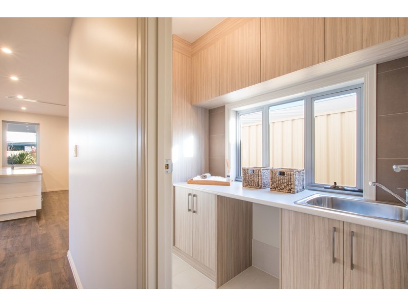 6 Cordage Court, Seaford Meadows SA 5169