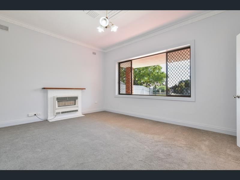 11 Hotchkiss Crescent, Croydon Park SA 5008