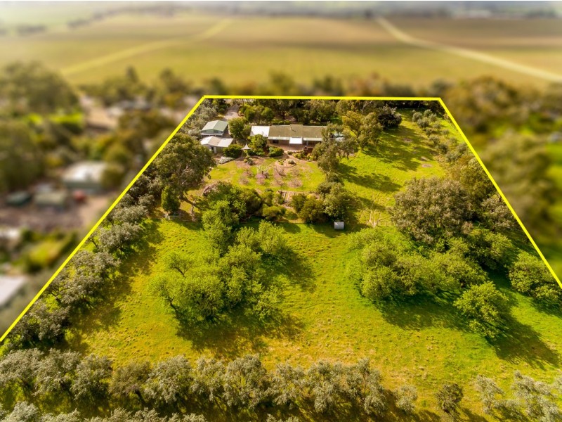 131 Communication Rd, Tatachilla SA 5171