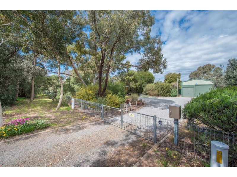131 Communication Rd, Tatachilla SA 5171