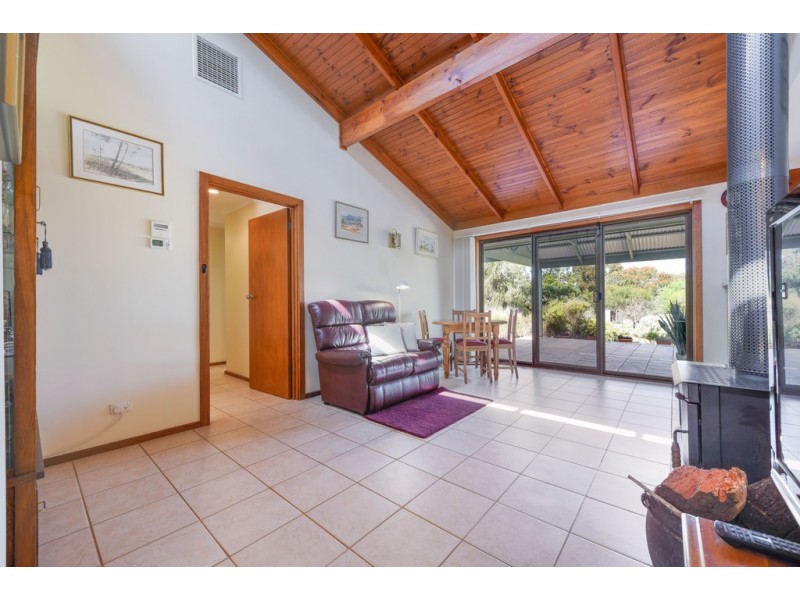 131 Communication Rd, Tatachilla SA 5171