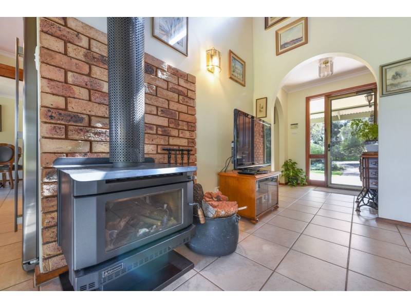 131 Communication Rd, Tatachilla SA 5171