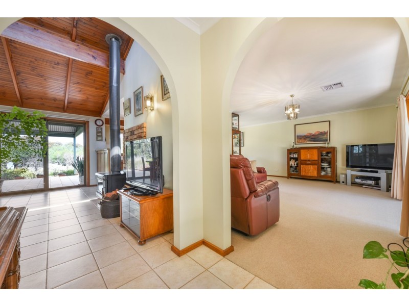 131 Communication Rd, Tatachilla SA 5171