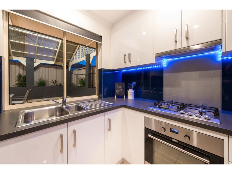 2 Hornpipe Glen, Seaford Rise SA 5169