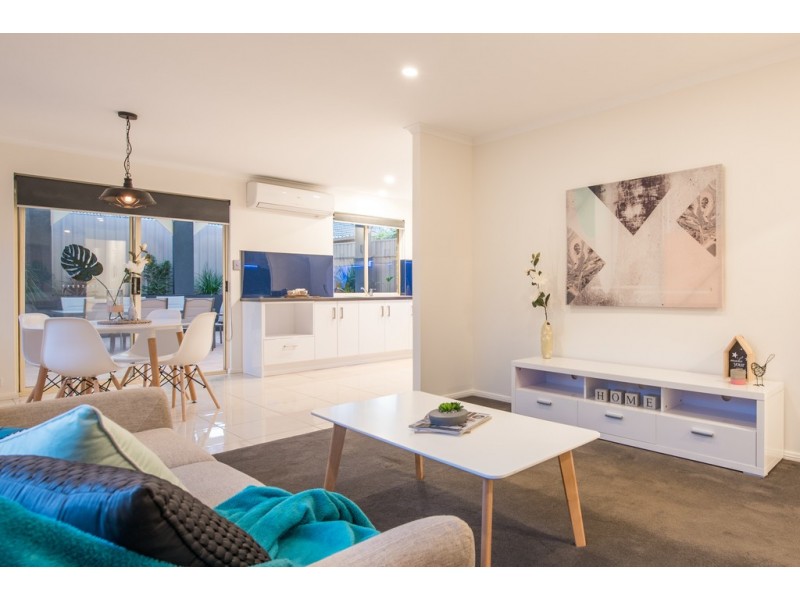 2 Hornpipe Glen, Seaford Rise SA 5169