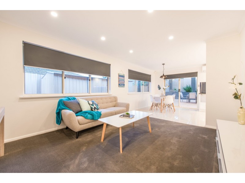 2 Hornpipe Glen, Seaford Rise SA 5169