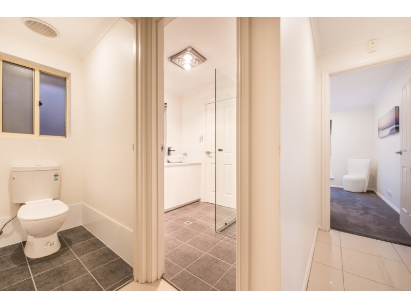 2 Hornpipe Glen, Seaford Rise SA 5169