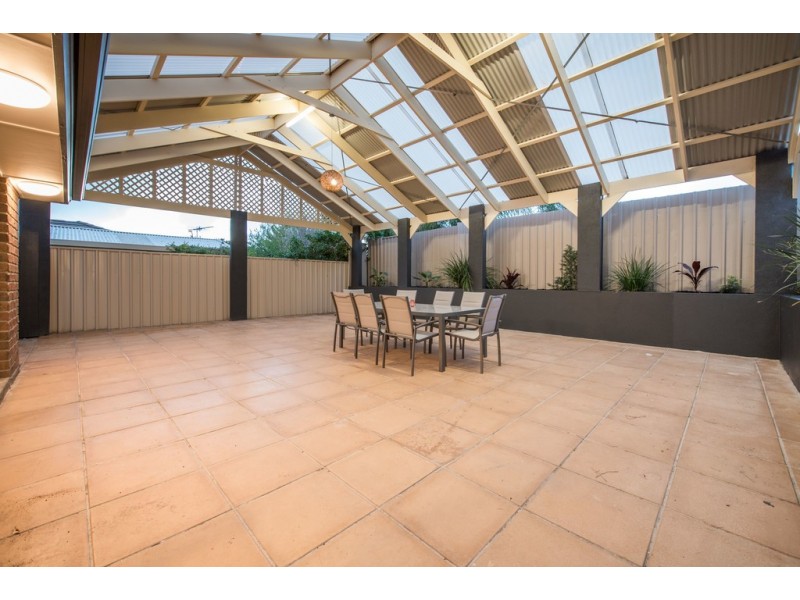 2 Hornpipe Glen, Seaford Rise SA 5169