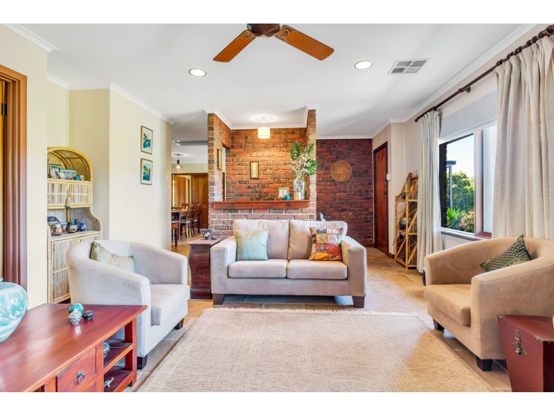 49 Karoona Crescent, Seacombe Heights SA 5047