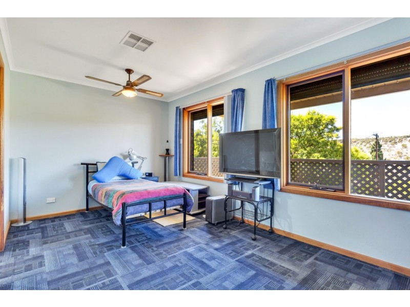 49 Karoona Crescent, Seacombe Heights SA 5047