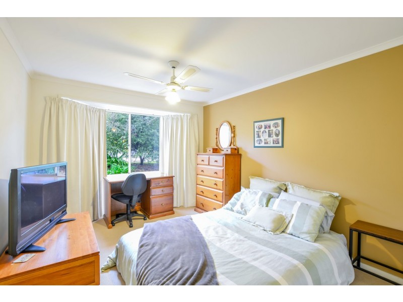 6 Petrel Court, Flagstaff Hill SA 5159