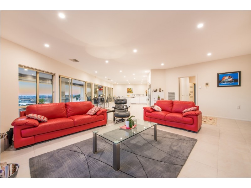 43 Huntingdale Rd, Noarlunga Downs SA 5168