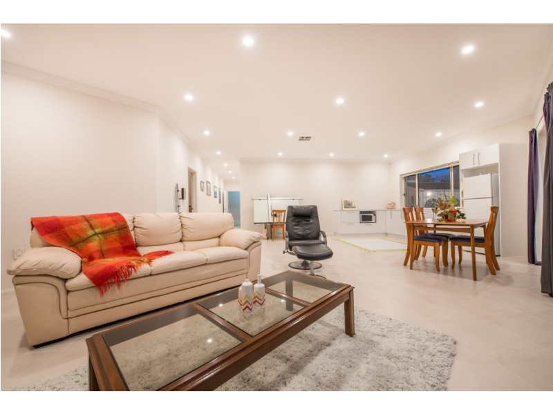 43 Huntingdale Rd, Noarlunga Downs SA 5168