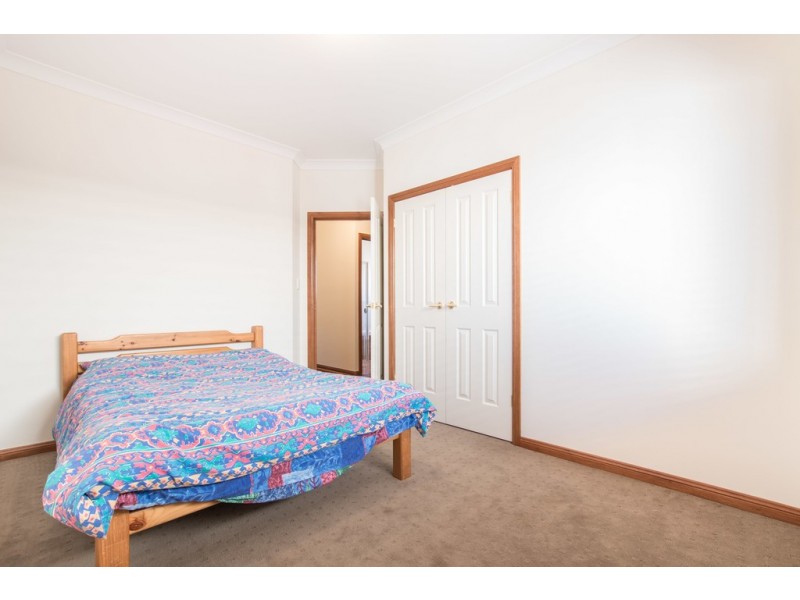 6 Gazeby Street, Glandore SA 5037