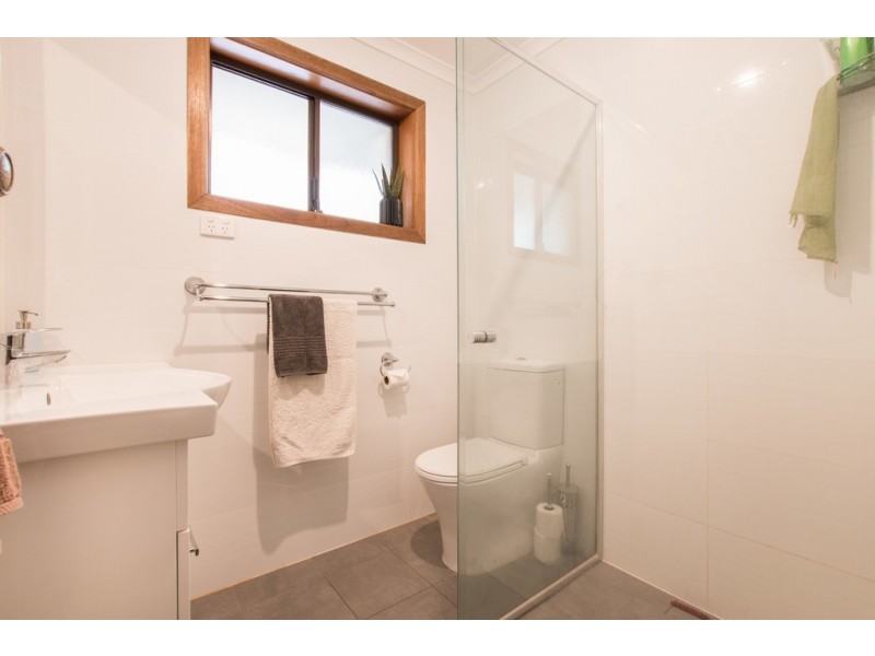 1 Ash Street, Aberfoyle Park SA 5159