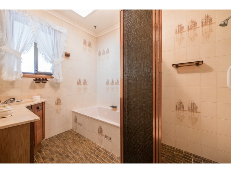 22 Twilight Drive, Happy Valley SA 5159