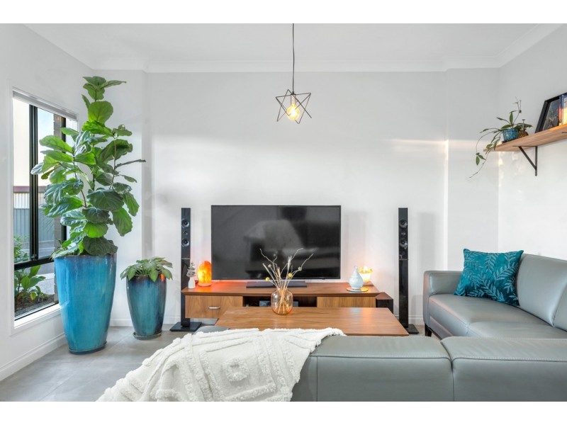 38 Mori Street, Woodcroft SA 5162