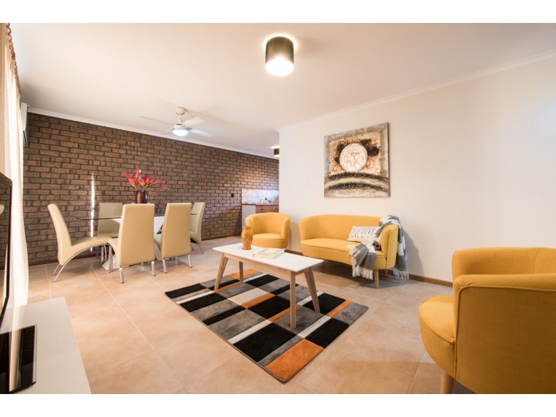 2/113 The Cove Road, Hallett Cove SA 5158