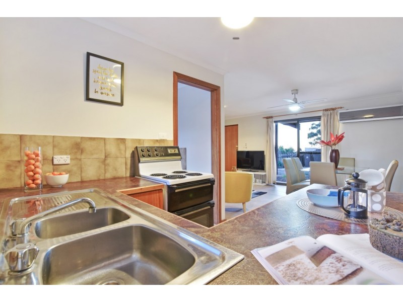2/113 The Cove Road, Hallett Cove SA 5158